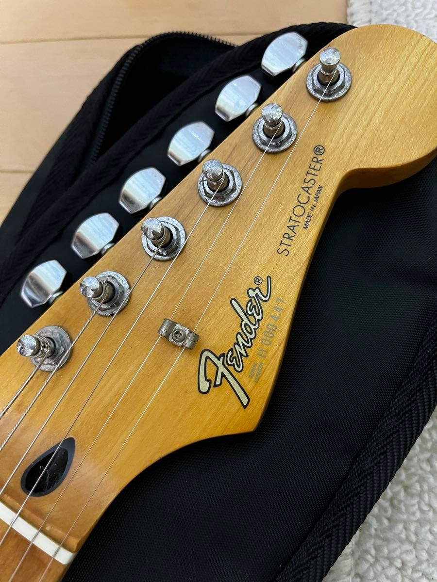 Fender Japan ストラトキャスター 型番不明 改造品 Fender 日本 Fender Japan ストラトキャスター 型番不明 改造品 Fender 日本