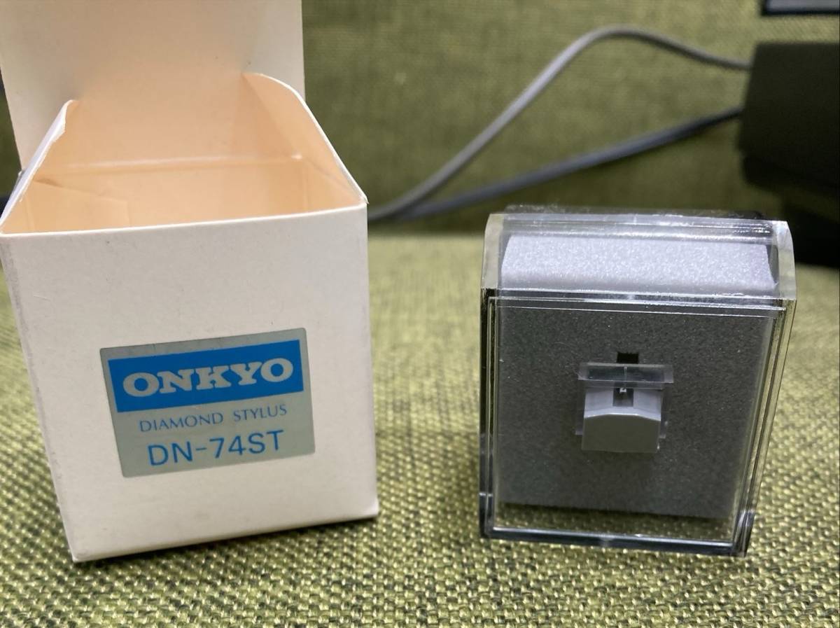 【YJT-001】ONKYO ターンテーブル CP-1400A / 交換針 DN-74ST / DS-250 オルソニック　ディスク　スタビライザー　ジャンク_画像8