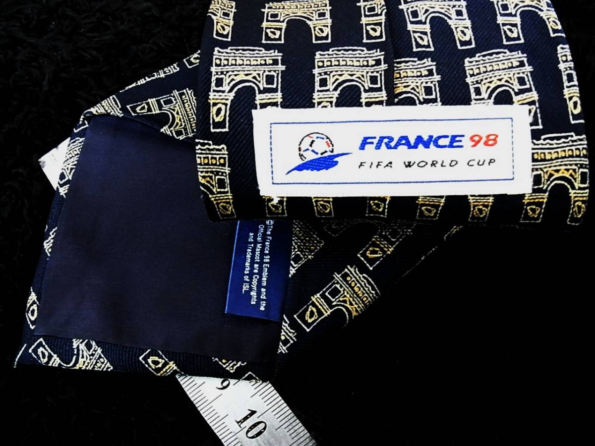 ★☆*:.*:K1282美品フランス「凱旋門・刺繍」FIFAワールドカップ・サッカーのネクタイ_画像2