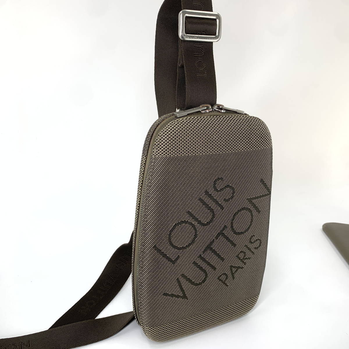 超極美品 LOUIS VUITTON ルイヴィトン ダミエジェアン マージュ テール ボディバッグ ショルダー バッグ M93500 茶 メンズ_画像3