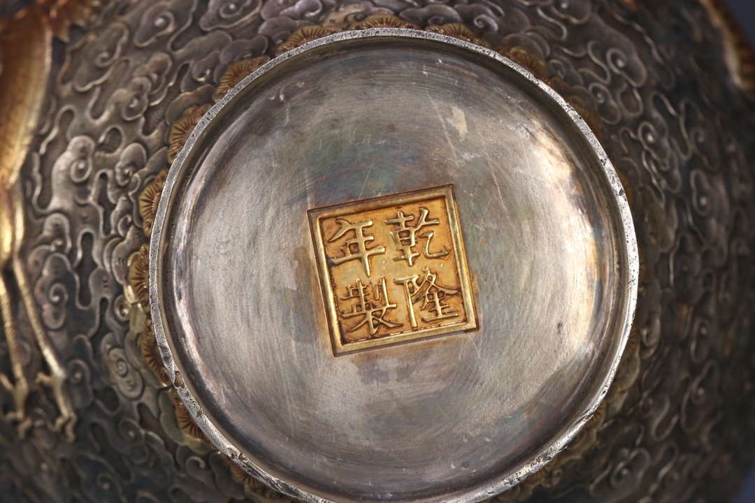  ▽鴻▽清朝時代 銀塗金彫 鳳紋瓶 時代物 中国古美術 骨董品_画像8