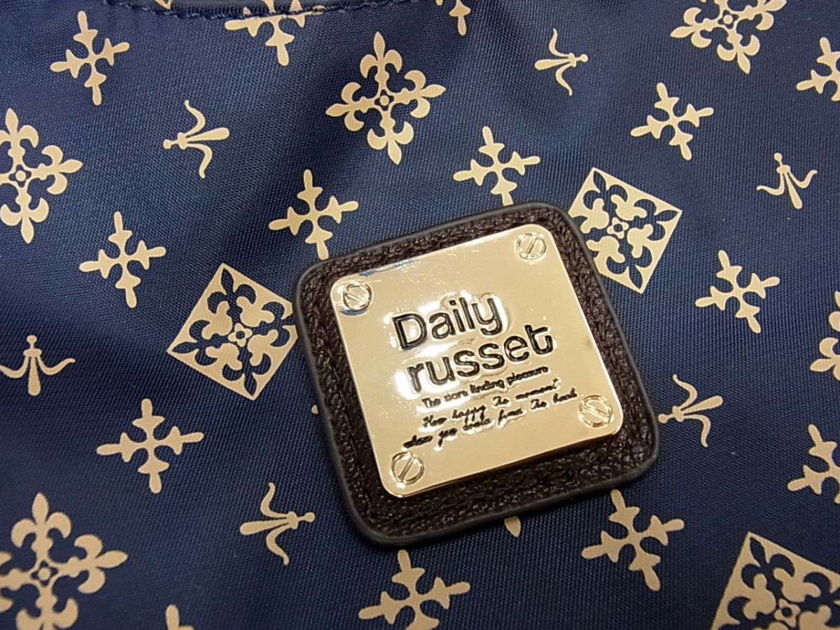 美品■Daily russet トートバッグ モチーフ総柄 レディース ラシット 1円スタート_画像3