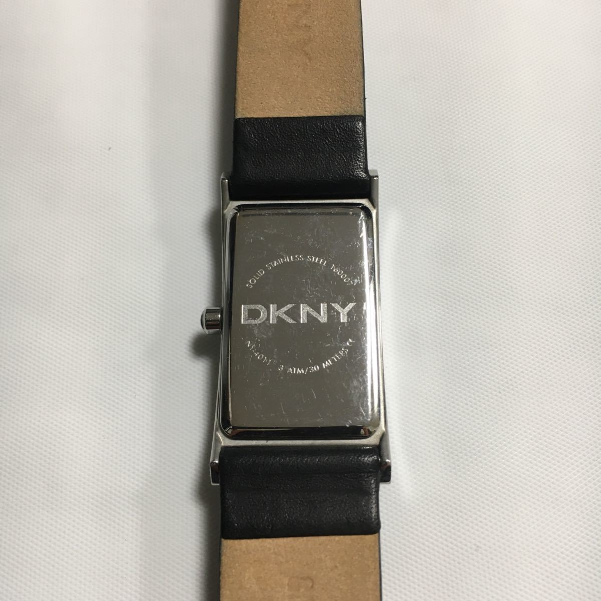 美品 電池交換済 DKNY メンズ 腕時計 クォーツ 2針 NY-4011 レザーベルト_画像6