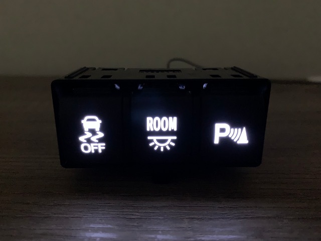 20系 ANH20W GGH20W ATH20W ヴェルファイア アルファード 単発スイッチ LED打ち換え済みスイッチ 組み合わせは自由_画像6