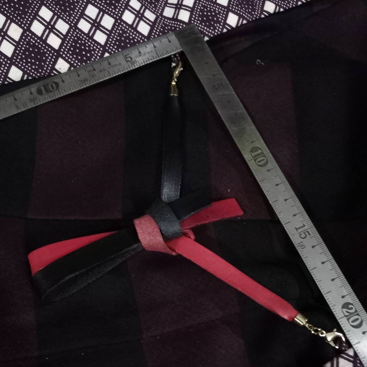  original leather one -ply .. feather woven cord red + black . color leather kimono . yukata. feather woven. one Point .!