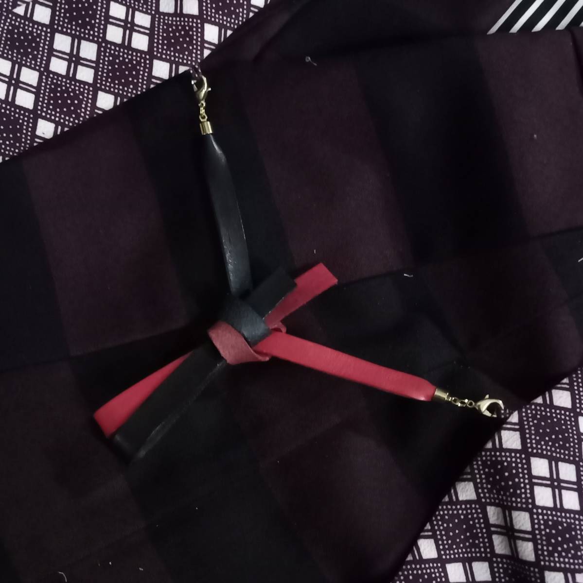  original leather one -ply .. feather woven cord red + black . color leather kimono . yukata. feather woven. one Point .!