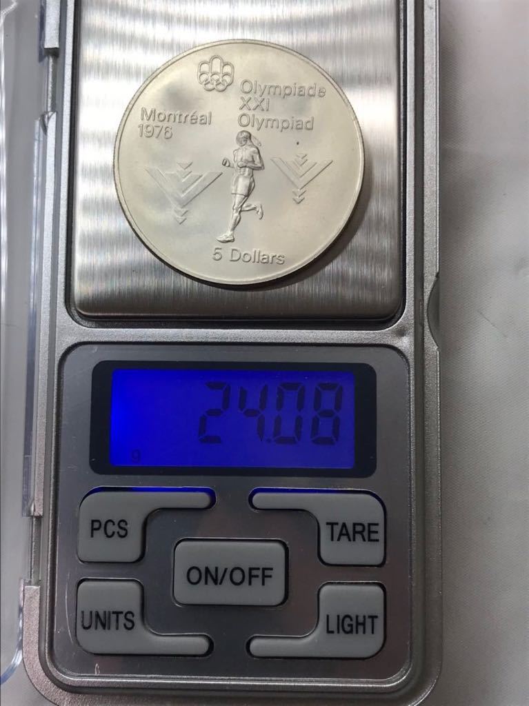 銀貨　カナダ　モントリオールオリンピック　マラソン　5ドル銀貨　1975年　直径約38ｍｍ　厚さ約2.1ｍｍ　重さ約24.08g　大型銀貨_画像8