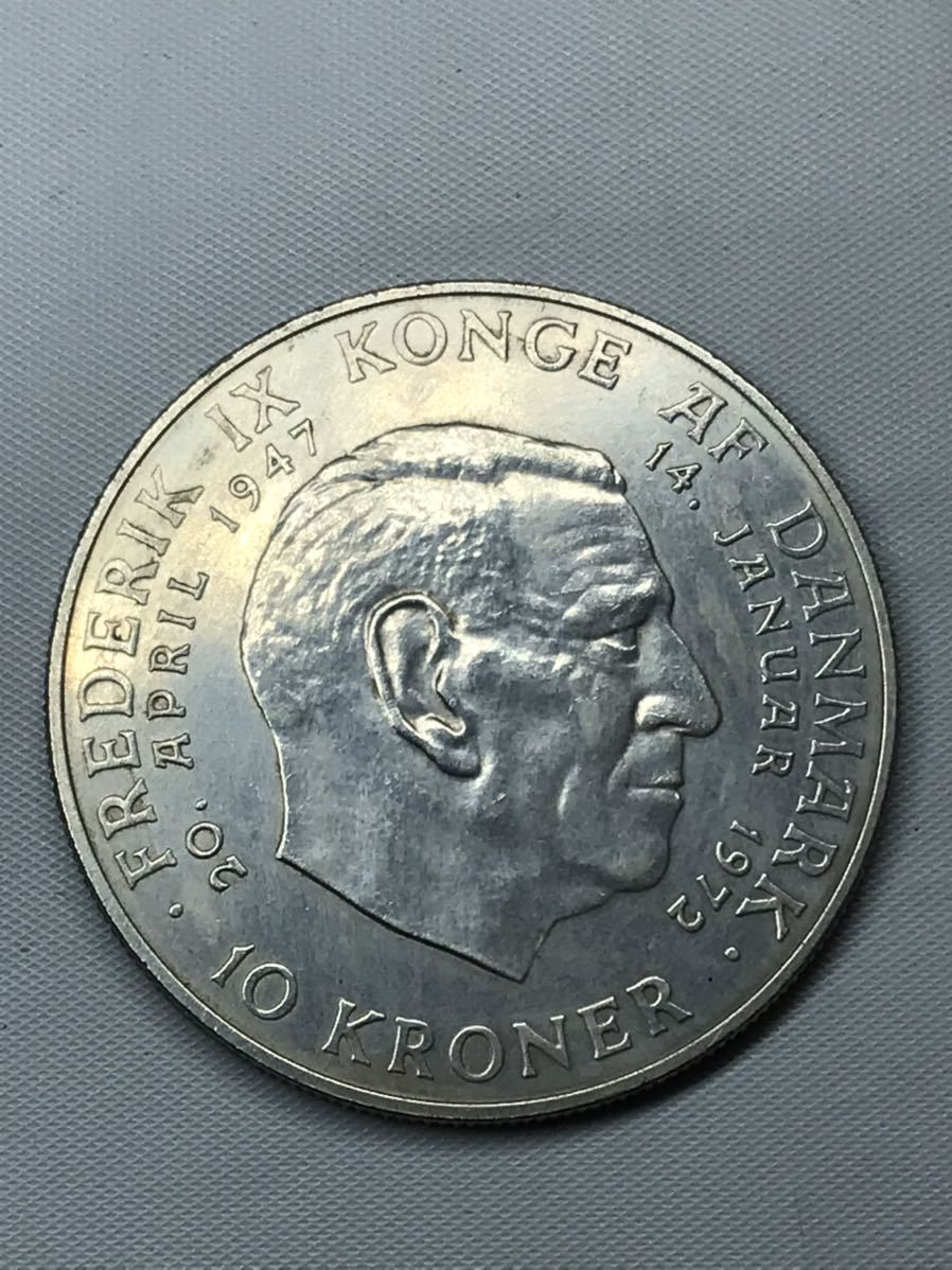 銀貨　デンマーク　10クローネ銀貨　マルグレーテ2世／フレデリク9世　1972年　直径約35.9ｍｍ　厚さ約2ｍｍ　重さ約20.64g　大型銀貨_画像4