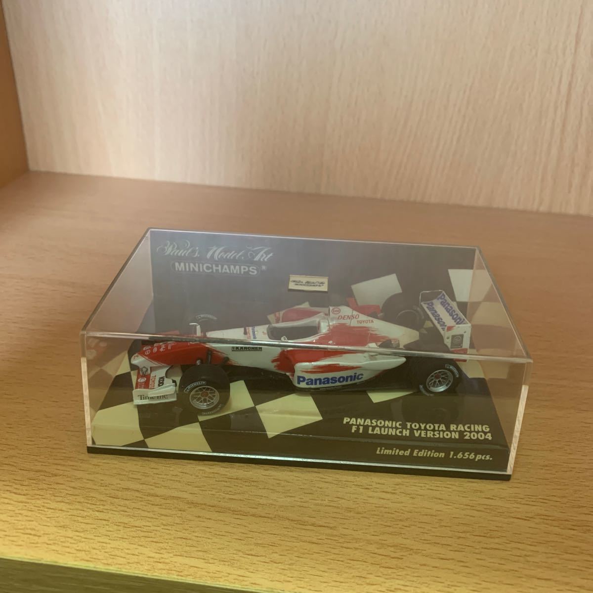 ミニチャンプス MINICHAMPS 1/43 TOYOTA F1 2004ランチバージョン ノンドライバー Panasonic TOYOTA RACING F1 LAUNCH VERSION 2004_画像1