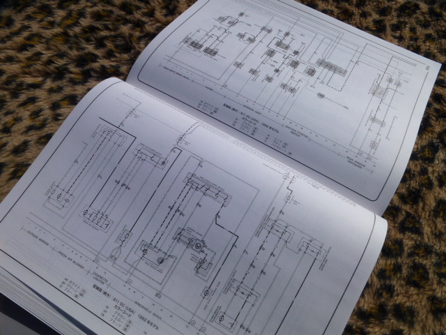 【最安！美書！】ポルシェ 911 メンテナンス&リペア・マニュアル ヘインズ日本語版 1965～1986 ステアリング ホイール エンジン ブレーキ_画像10