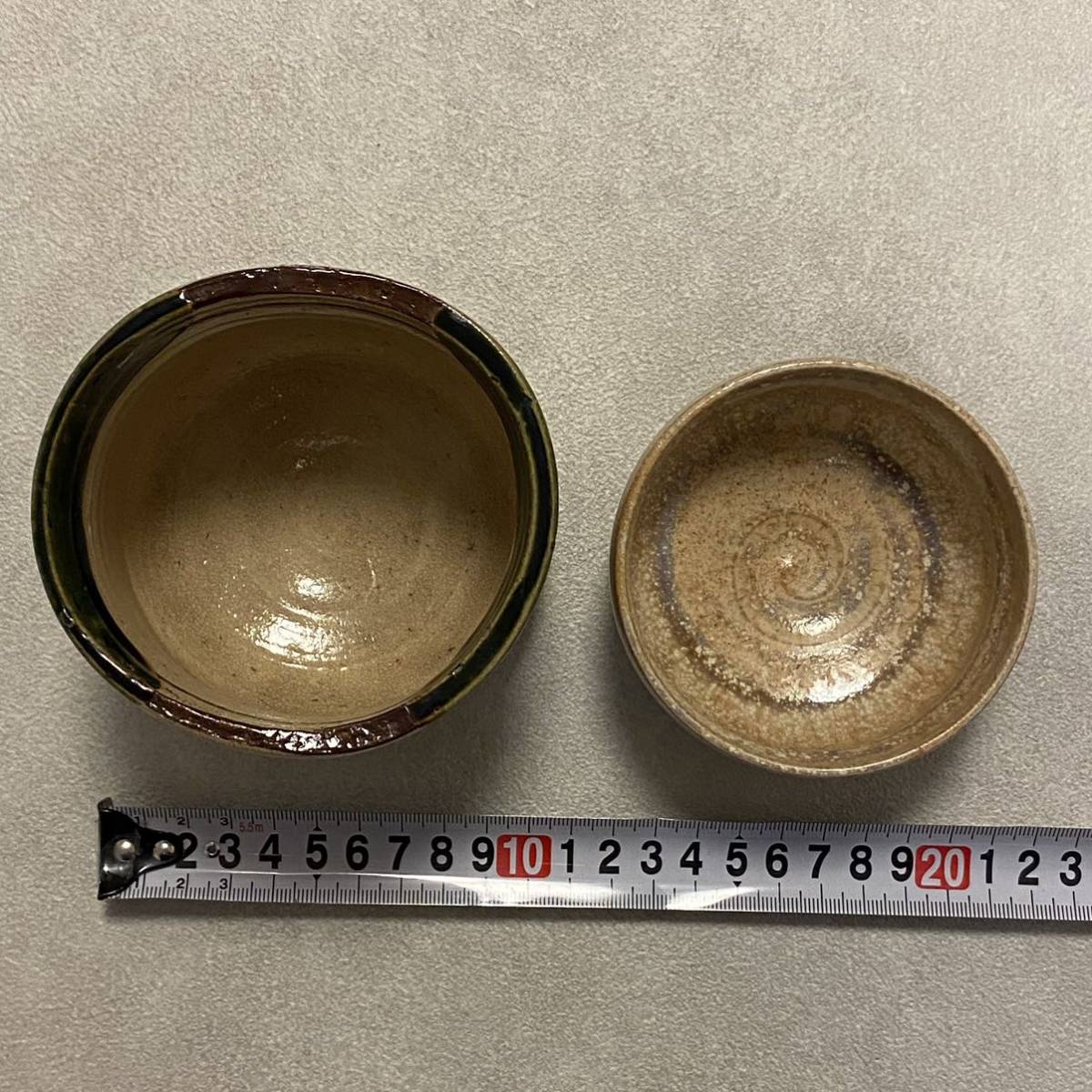 【SW240106】 茶道具一式まとめて 銘有 米山造茶碗 松本鐵山 織部茶碗 茶筅 茶杓 中国美術 藤編白磁茶壺 秀峯堂造 18-8 抹茶篩 _画像3