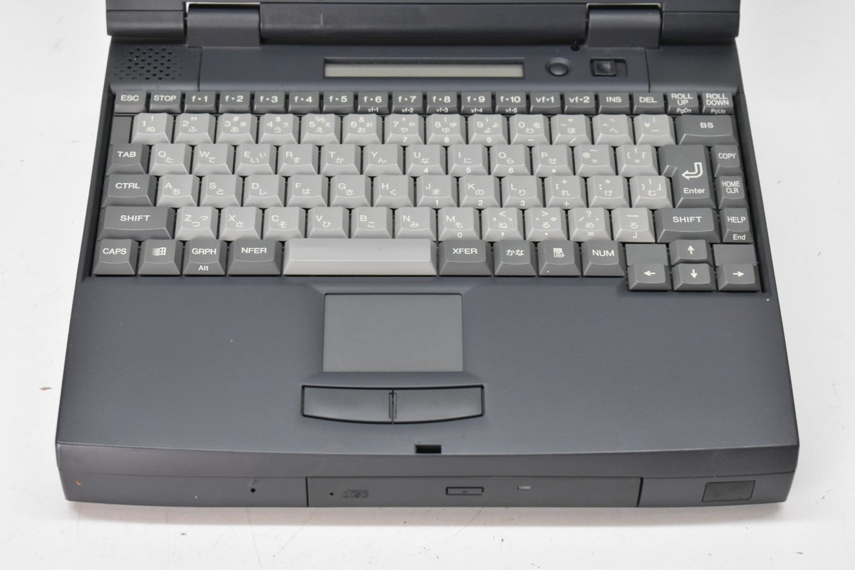 NEC Lavie PC-9821 Nr13/D10 model A ノートパソコン 電源ケーブル付 通電のみ確認済[日本電気][レトロ][ラビエ][当時物][k1]H_画像3