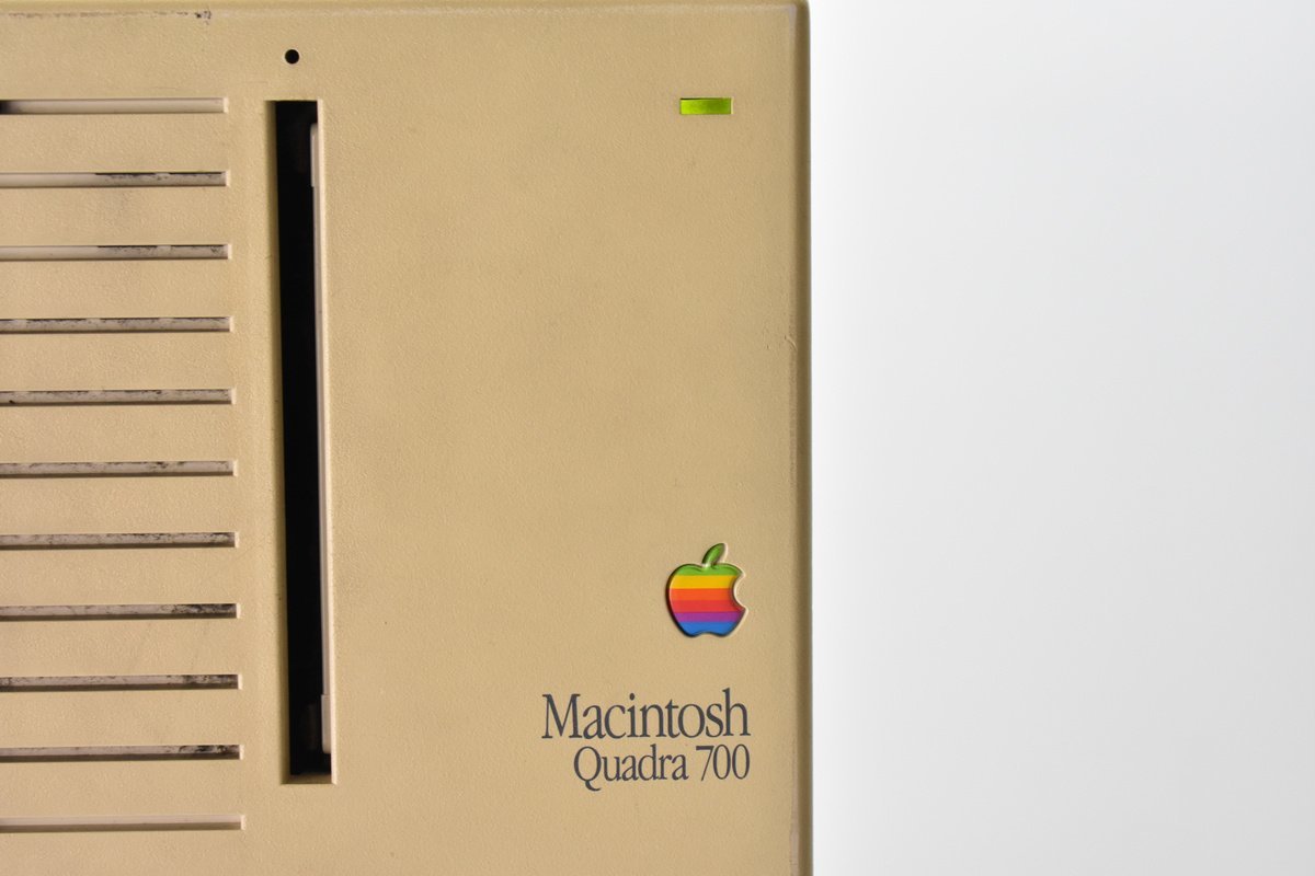 Apple Macintosh Quadra700 M5920 通電確認済 [アップル][マッキントッシュ][クアドラ][パーソナルコンピュータ][マック][MAC][PC]H_画像3