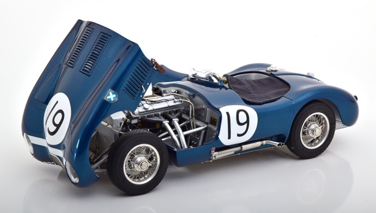 CMC 1/18 ジャガー Cタイプ #19 グッドウッド 1954 Jaguar C-Type #19 Goodwood Member's Meeting 1954 Jimmy Stewart M-192_画像3