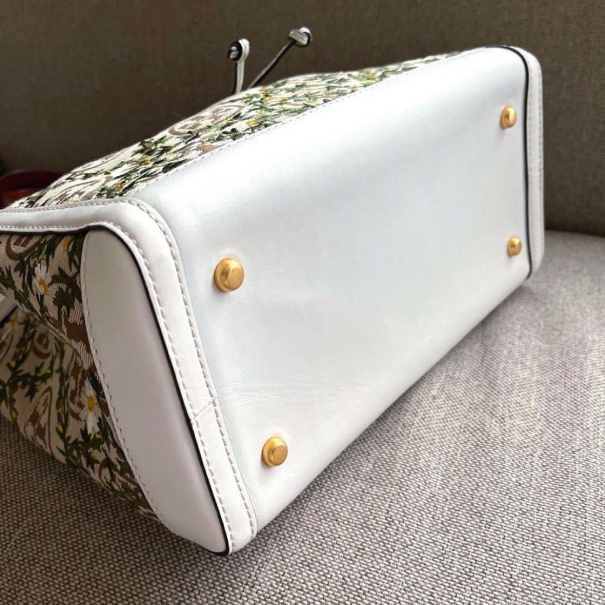 TORY BURCH トリーバーチ エンブロイダリースモールトートバッグ TORY BURCH トリーバーチ エンブロイダリースモールトートバッグ