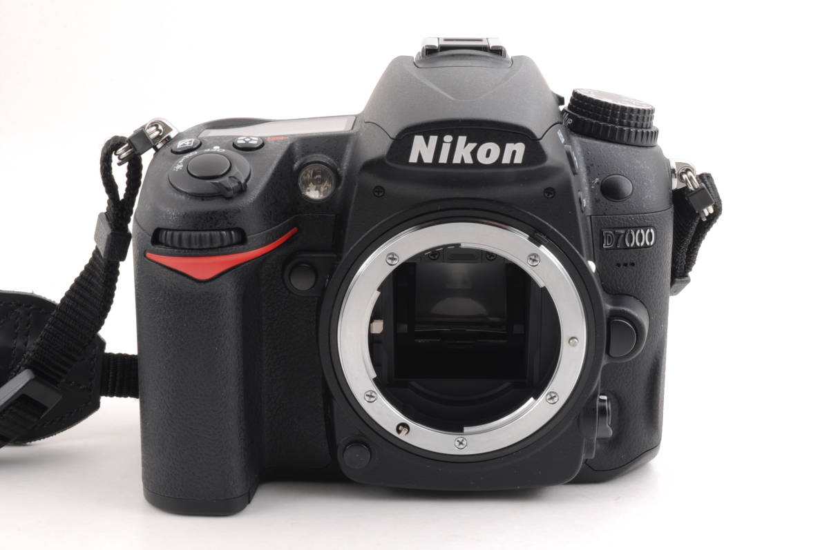 シャッター回数 130回 美品 動作品 ニコン Nikon D7000 ボディ デジタル一眼カメラ 充電器付 管K5475_画像2
