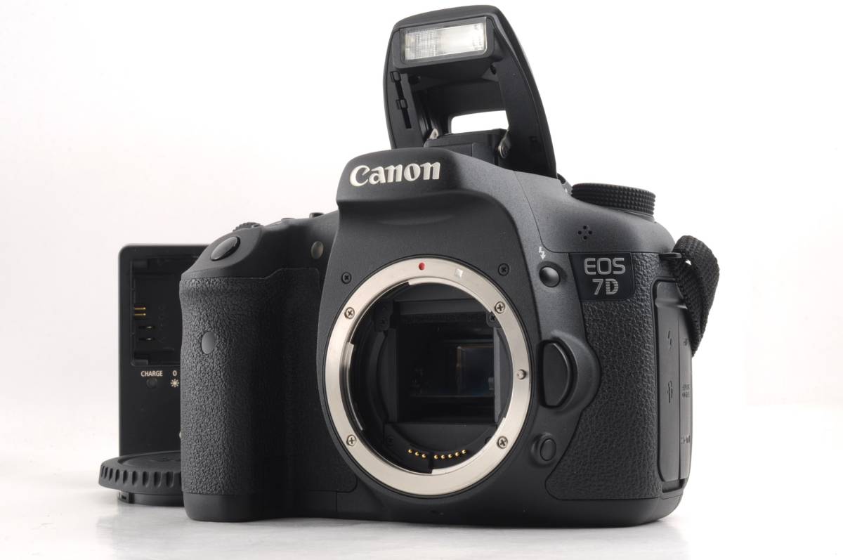 シャッター回数 309回 動作品 キャノン Canon EOS 7D ボディ デジタル一眼カメラ 充電器付 管K5564_画像1
