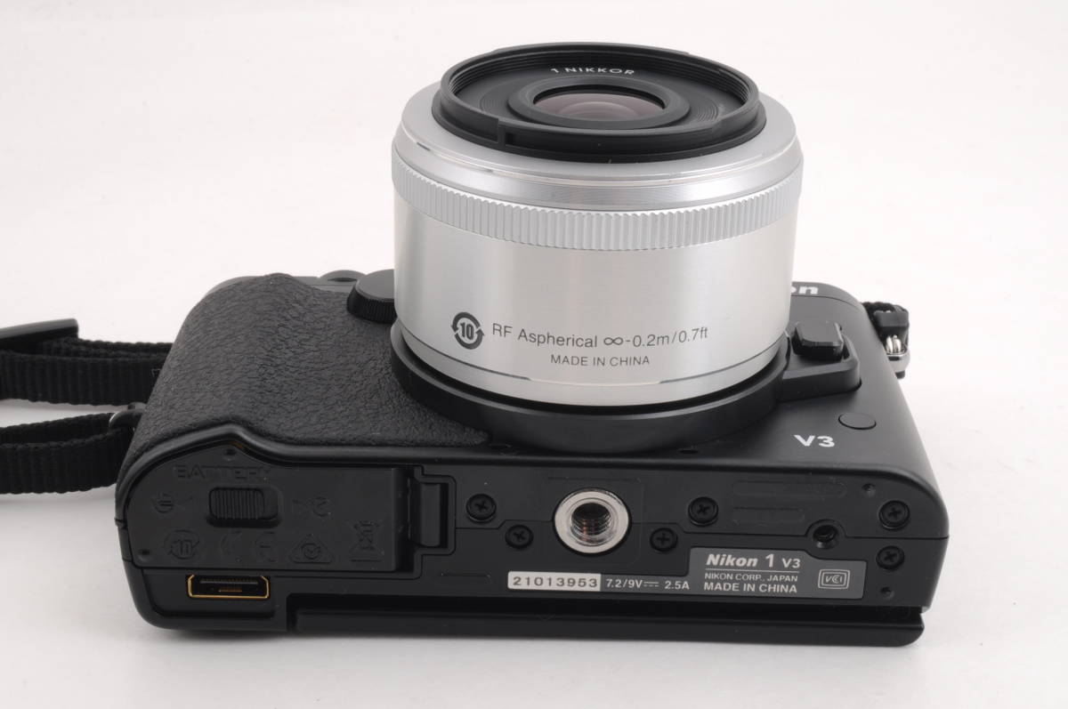 美品 シャッター回数 28回 動作品 ニコン Nikon 1 V3 レンズ 1 NIKKOR 18.5mm f1.8 ミラーレス一眼カメラ 取説 充電器 フード付 管K5647_画像6