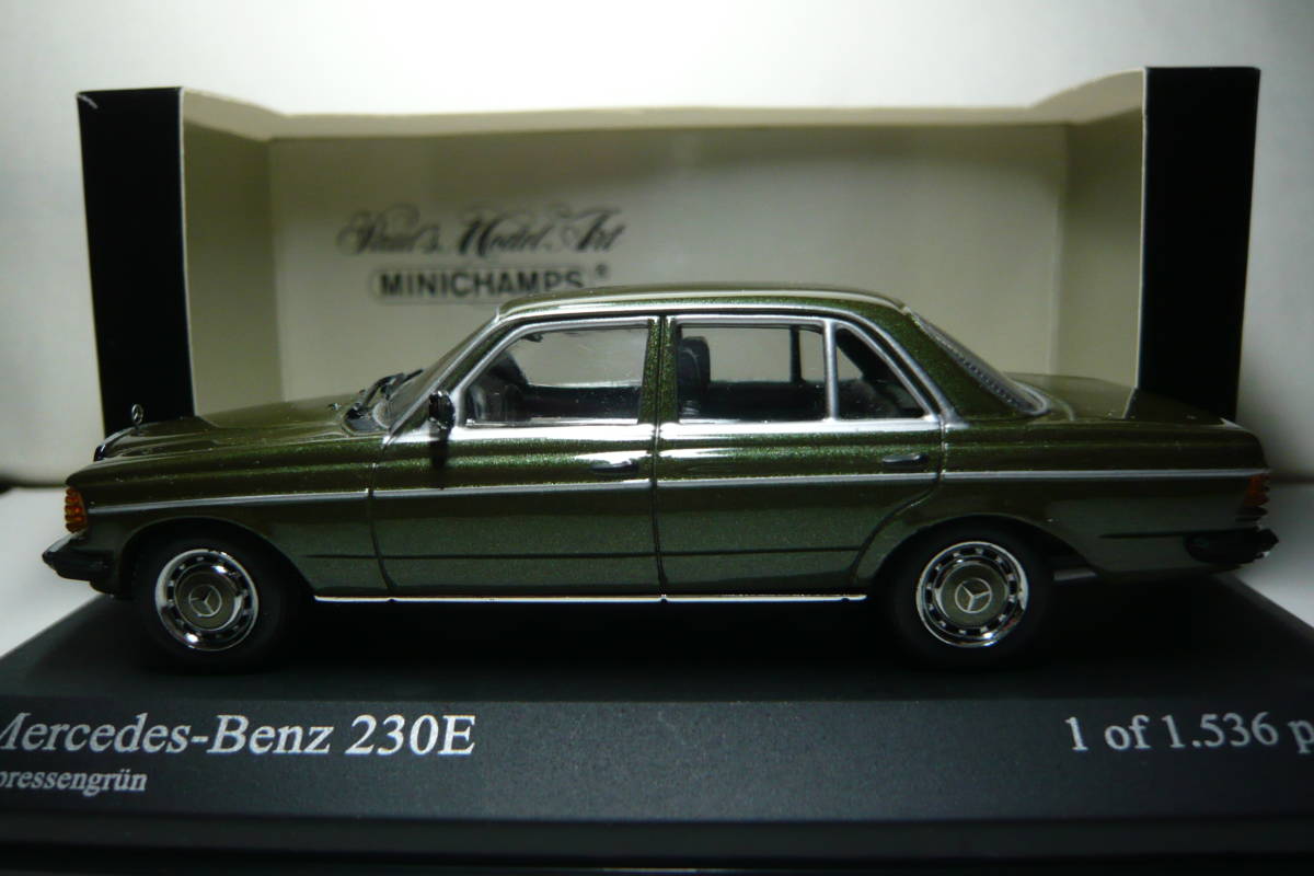 '76 メルセデスベンツ 230E -W123- ／ミニチャンプス1/43／ダークグリーン メタリック／ツィプレッセン・グリュン_画像3