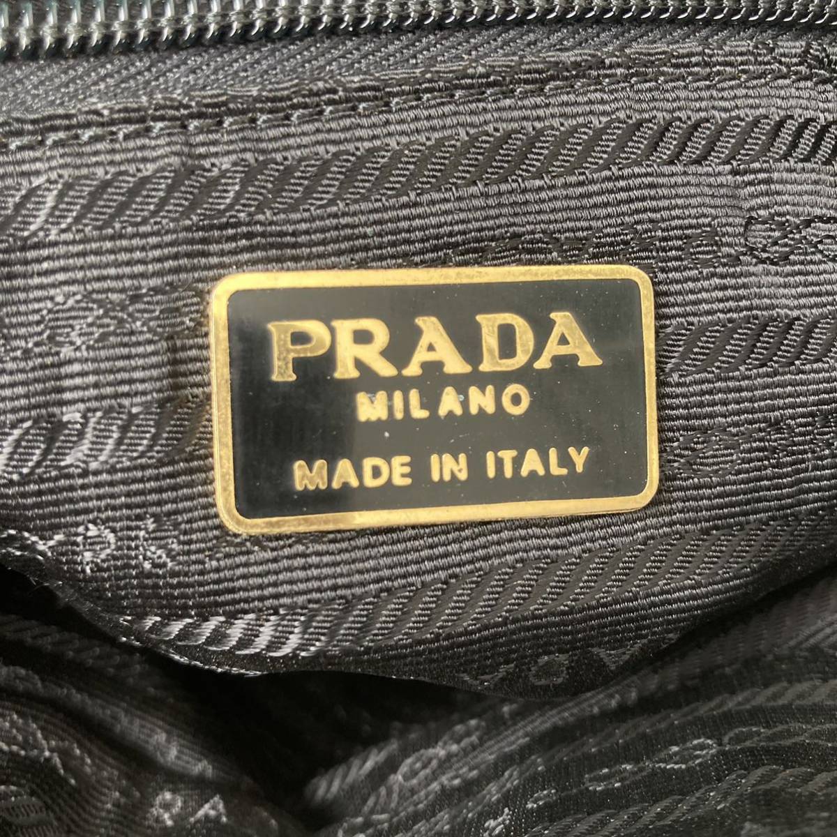 美品 PRADA プラダ ナイロン チェーン キルティング ショルダーバッグ ヴィンテージ ゴールド金具 ブラック テスートナイロン 黒 A4 _画像8