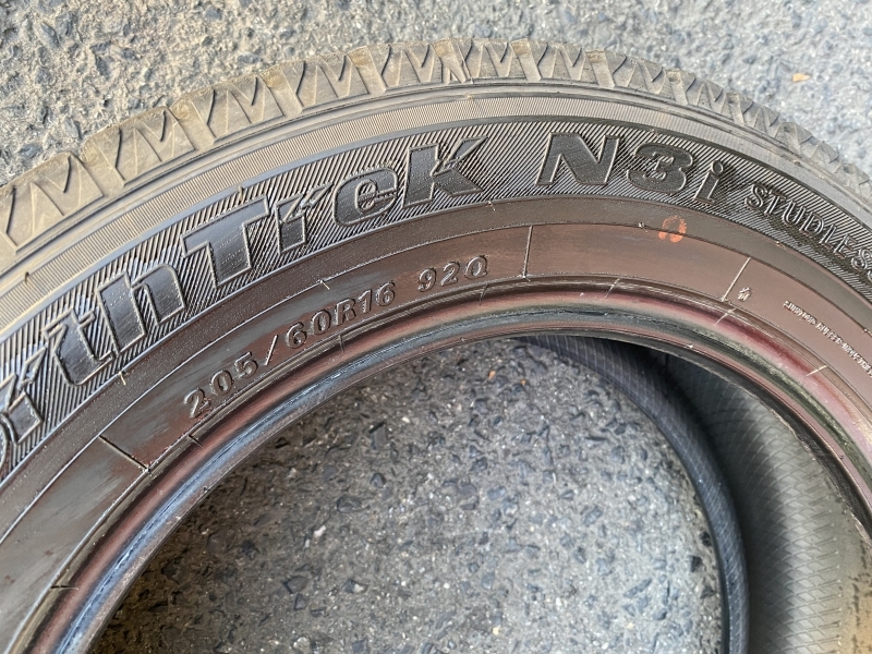 ノーストレック N3i 205/60R16 4本 2021年 バリ山 4本 ノア ヴォクシー エスクァイア ステップワゴン セレナ SAI プリウスα 溝あり_画像6