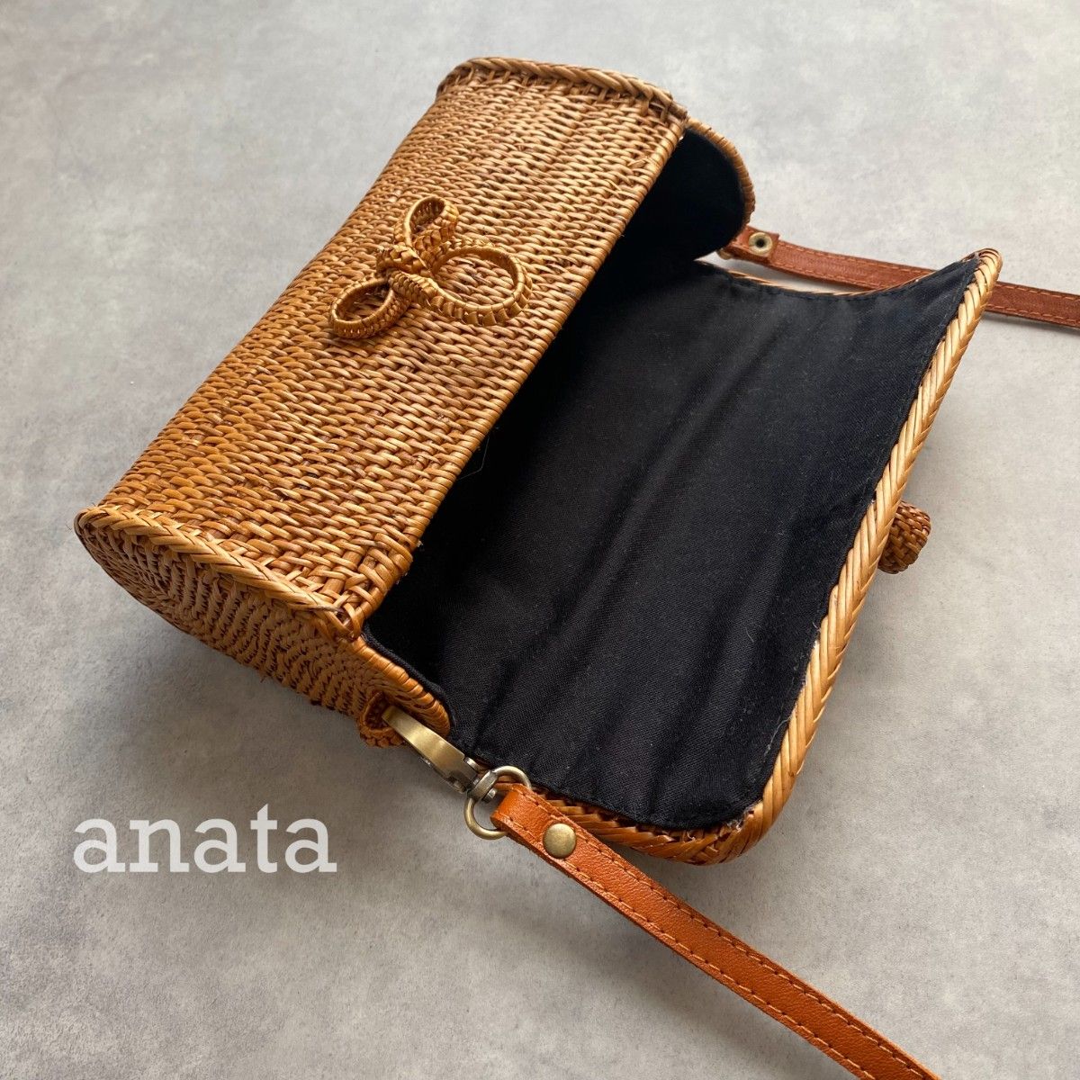 バリ島 ショルダーバッグ 新品未使用 アタバッグ かごバッグ バリ島 ショルダーバッグ 新品未使用 アタバッグ かごバッグ