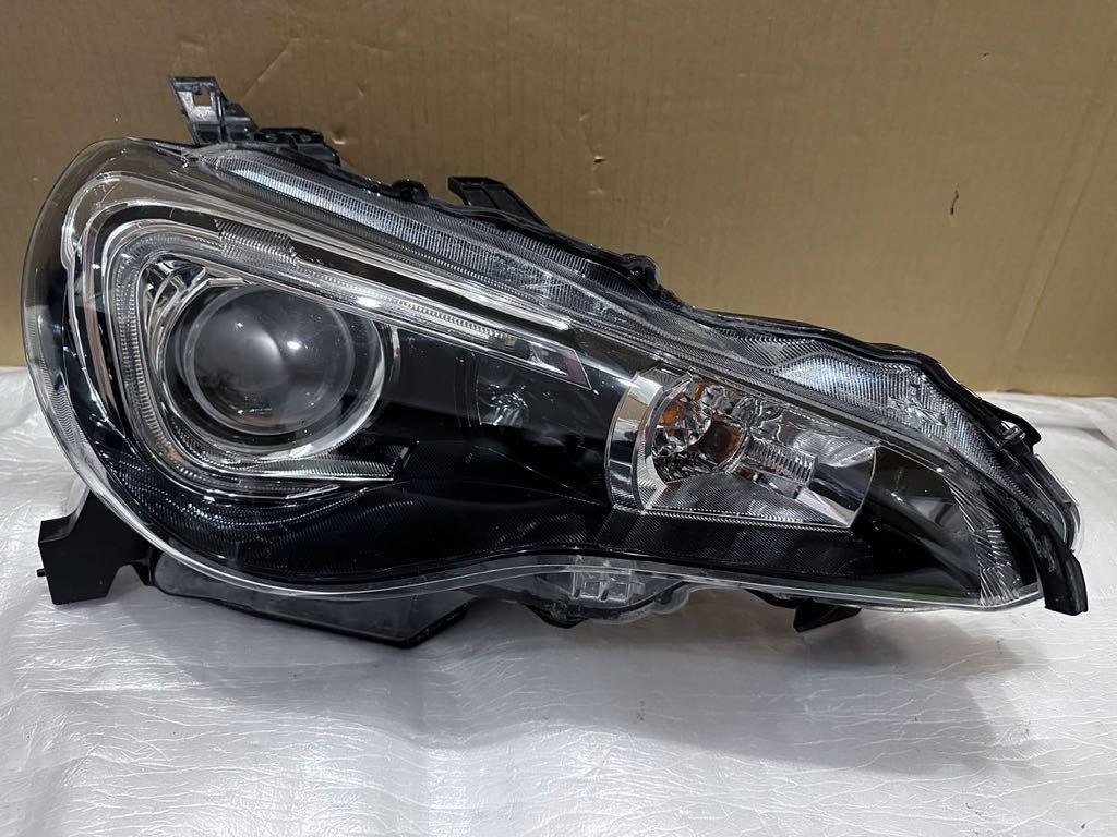 美品 ASSY バラスト付 スバル 純正 ZC6 BRZ 前期 HID キセノンヘッドライト 右 ヘッドランプ ZN6 86 BR-Z 100-6016 AX 破損無しの画像1