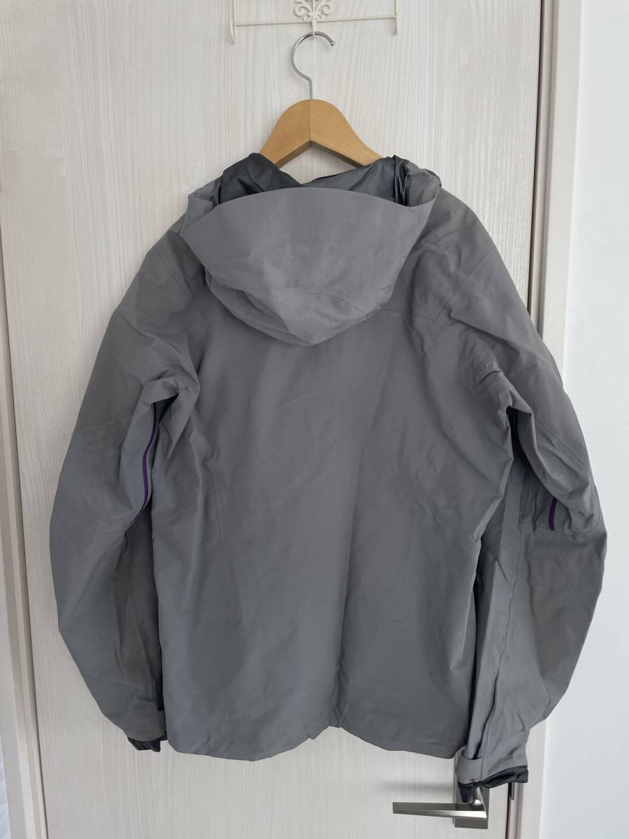 ★カッコいい！ Patagonia（パタゴニア）Super Alpine Jacket（ASIA Mサイズ） GORE-TEX グレーの画像2