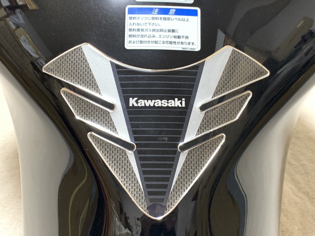 KAWASAKI（カワサキ） 純正 51091-5059-17K フューエル タンク　美品　ニンジャ Ninja1000SX (ZX1002K) 燃料 ガソリンタンク ブラック_画像5