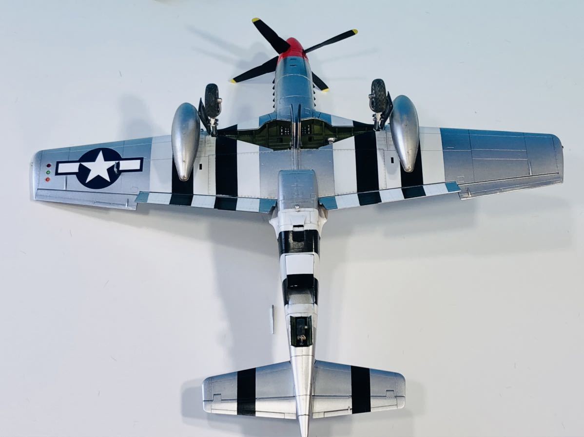 TAMIYA 1/48 SCALE AIRCRAFT SERIES NO.40 P-51D MUSTANG 完成品　インベイションストライプ塗装_画像7