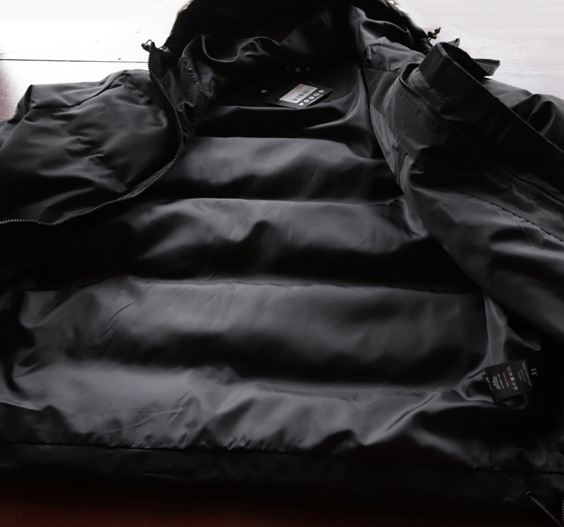 新品 正規品■イタリア11° 黒 中綿 コート【XL】メンズ ブラック ジャケット セレブ フェイク-ダウン ジャケット 防寒 コート 軽量 フード_画像8
