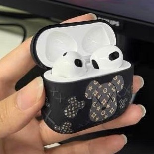 AirPods Proケース ベアブリック　エアーポッズ プロ　シリコン製　クマ柄　保護ケース　イヤホンケース　超軽量 新品　ブラック　ベア