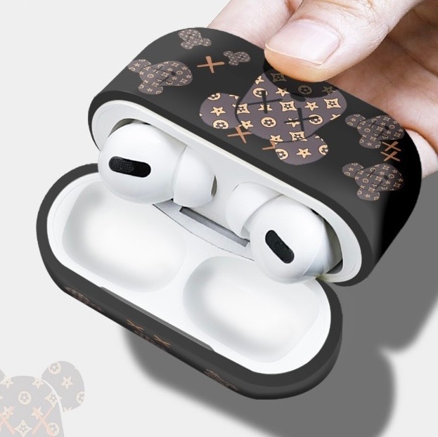 AirPods Proケース ベアブリック　エアーポッズ プロ　シリコン製　クマ柄　保護ケース　イヤホンケース　超軽量 新品　ブラック　ベア_画像1