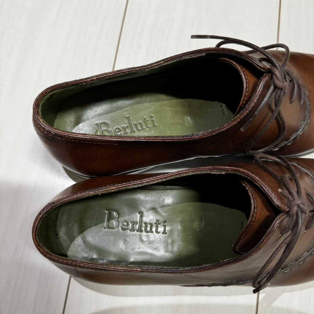  rare regular price 33.7 ten thousand jpy Berluti Goodyear made law pa tea n leather stitch business shoes 7.5 leather shoes ma dam oruga period Brown genuine article tea 