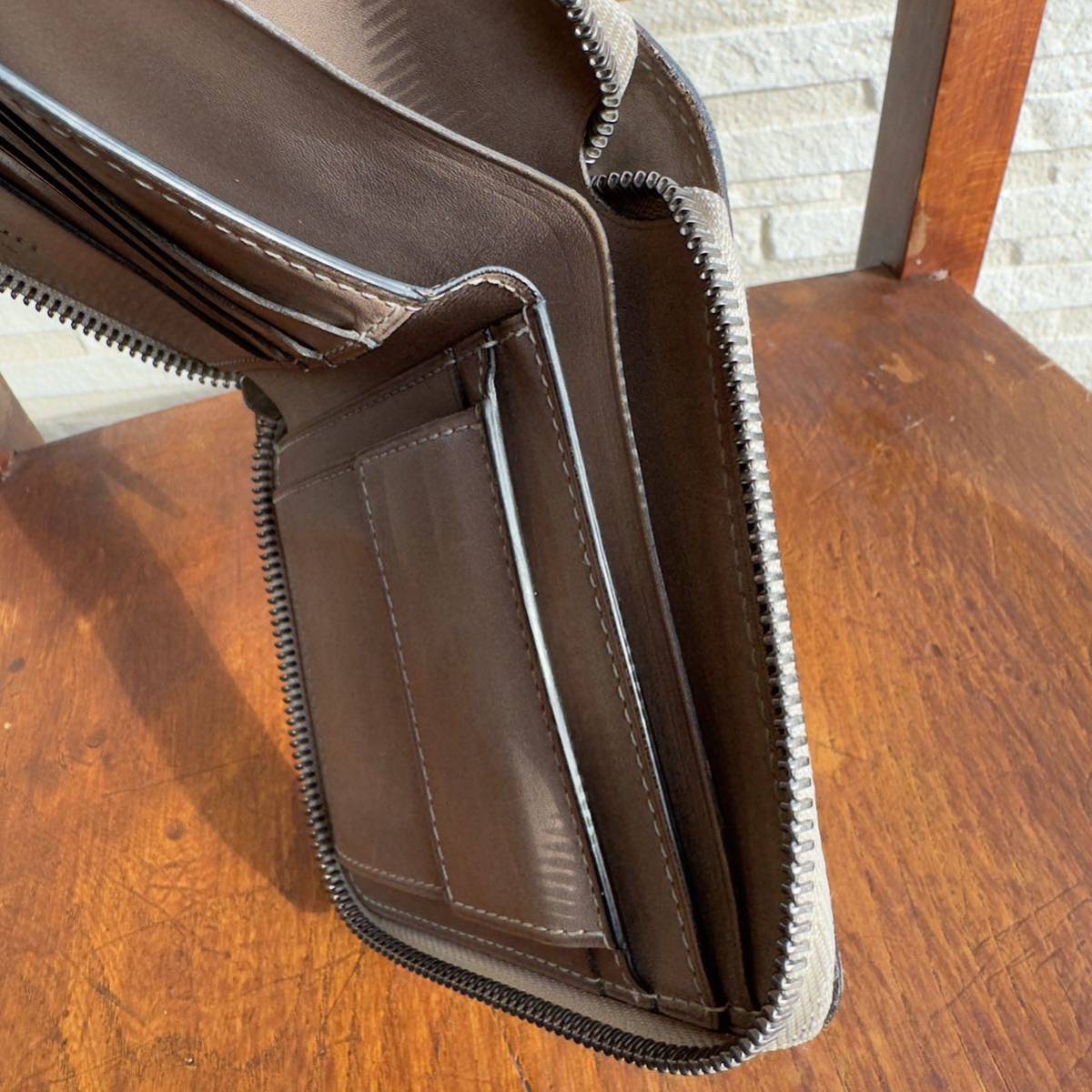 最初期 25万円 ベルルッティ イタウバスクエア ラウンド 最初期 25万円 ベルルッティ イタウバスクエア ラウンド
