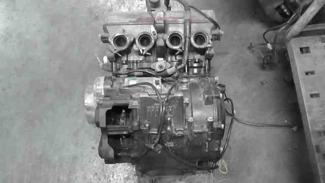 バンディット250V　GJ77A-102xxx　の　エンジン *1706575412　中古_画像7
