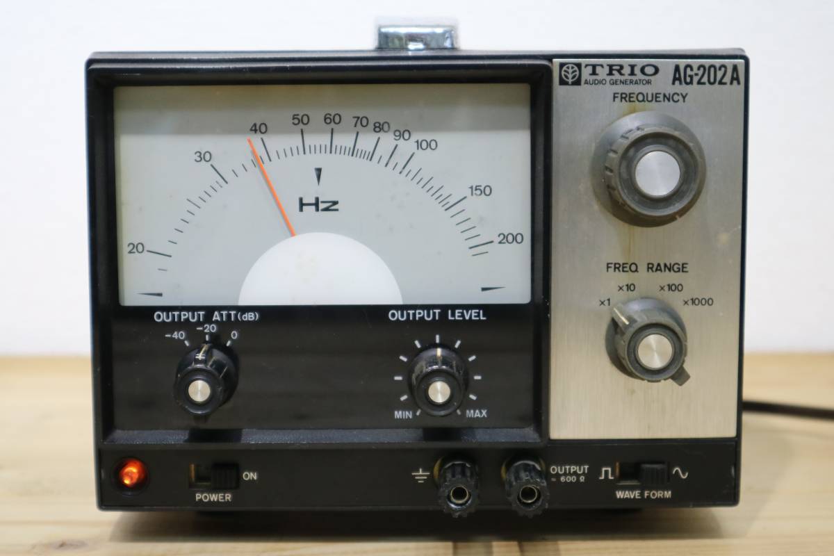 TRIO トリオ　AG-202A　AUDIO GENERATOR オーディオジェネレーター 低周波発振器　CR発振器 無線機　通電確認OK_画像1