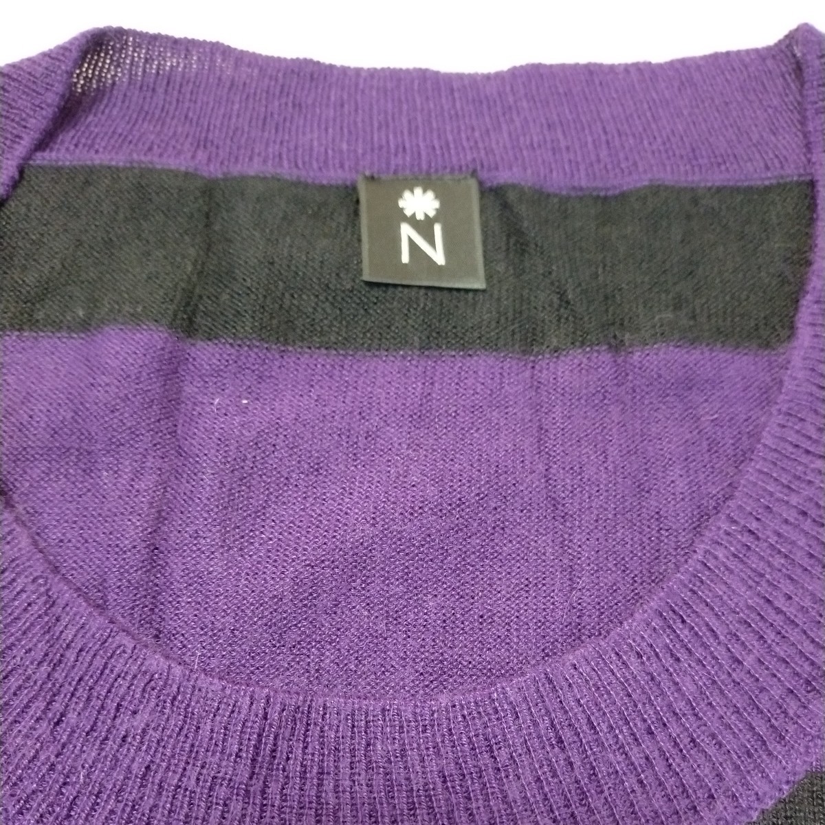 N　東京スタイル Мサイズ アンゴラ混　半袖　セーター　紫　黒　ボーダー　重ね着　薄手_画像2