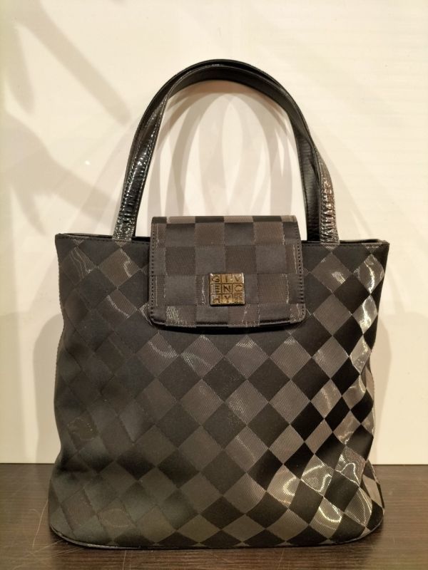 K36 1円～ 中古品 GIVENCHY ジバンシィ トートバッグ ハンドバッグ ブロックチェック柄 チェッカー模様 ブラック系 レディース_画像1