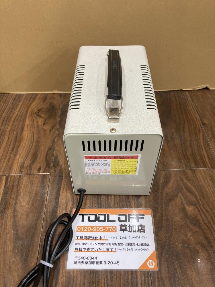 006□ジャンク品□HT 変圧器 トランス HT-3000D 通電のみ確認_画像3