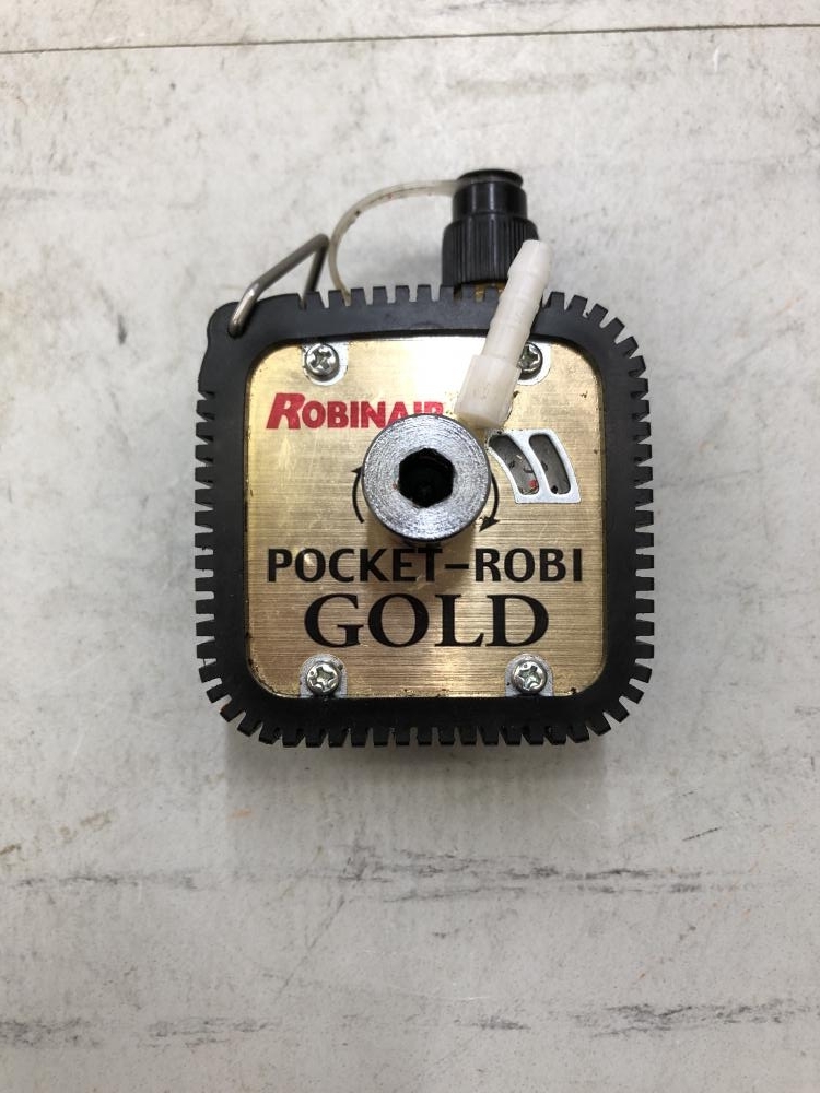 004★ジャンク品★ROBINAIR 真空ポンプ POCKET-ROBI　GOLD ※動作未確認の為ジャンク_画像1