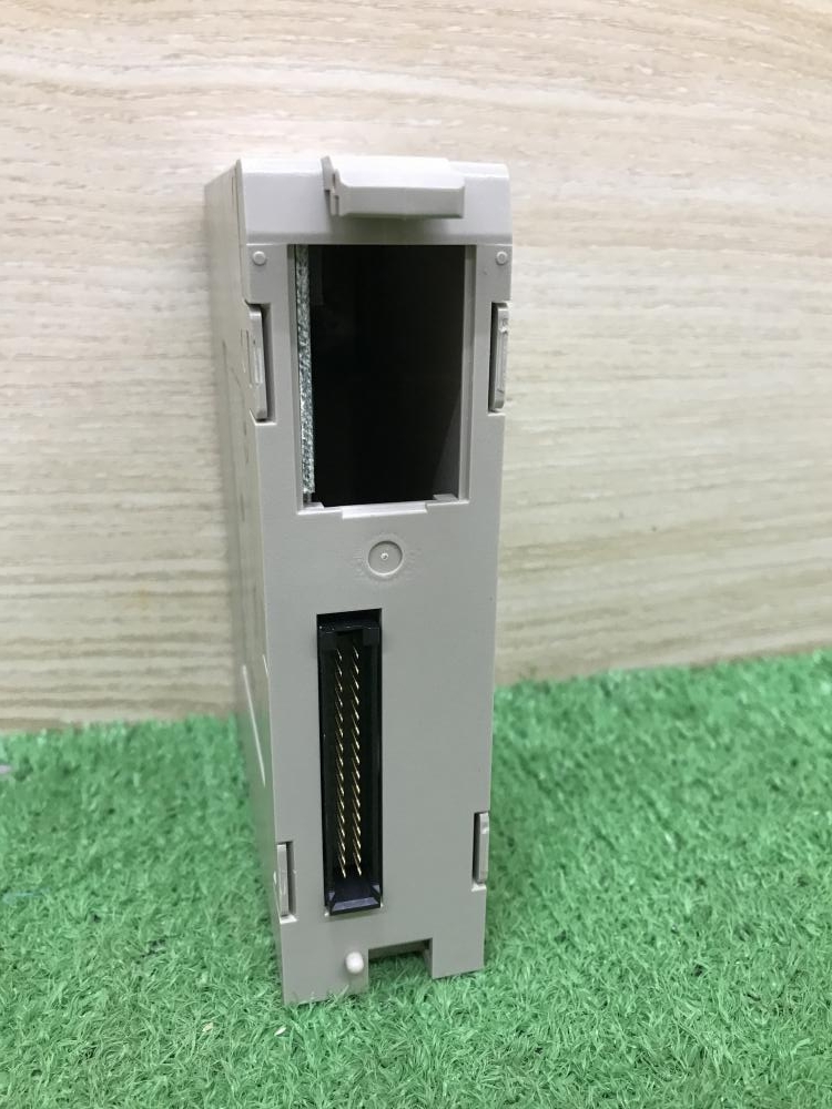 11900円 012◇未使用品◇オムyロン 位置制御ユニット C200HW 11900円 012◇未使用品◇オムyロン 位置制御ユニット C200HW