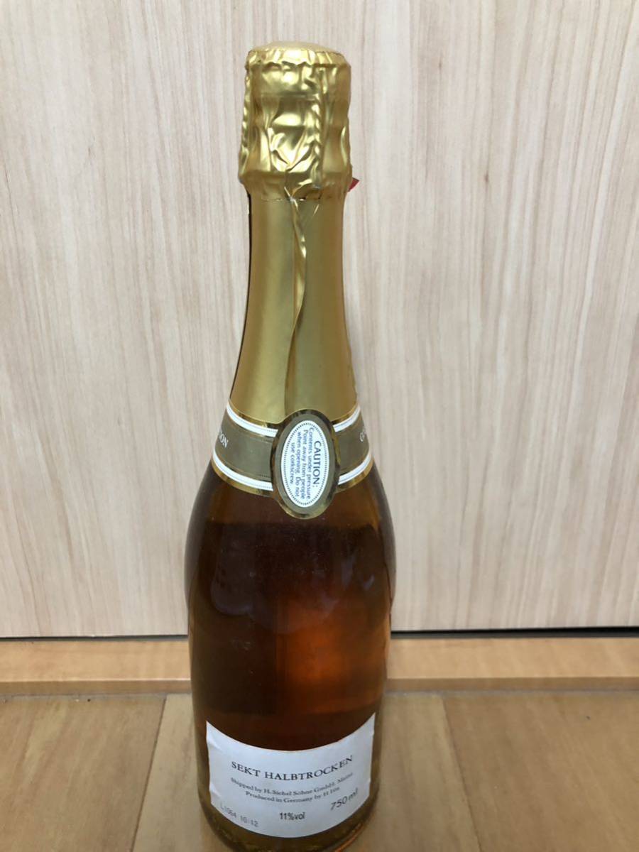 【IU0011】1円スタート ブルーナン スパークリングワイン 750ml 11% 金粉入り 2001の画像3