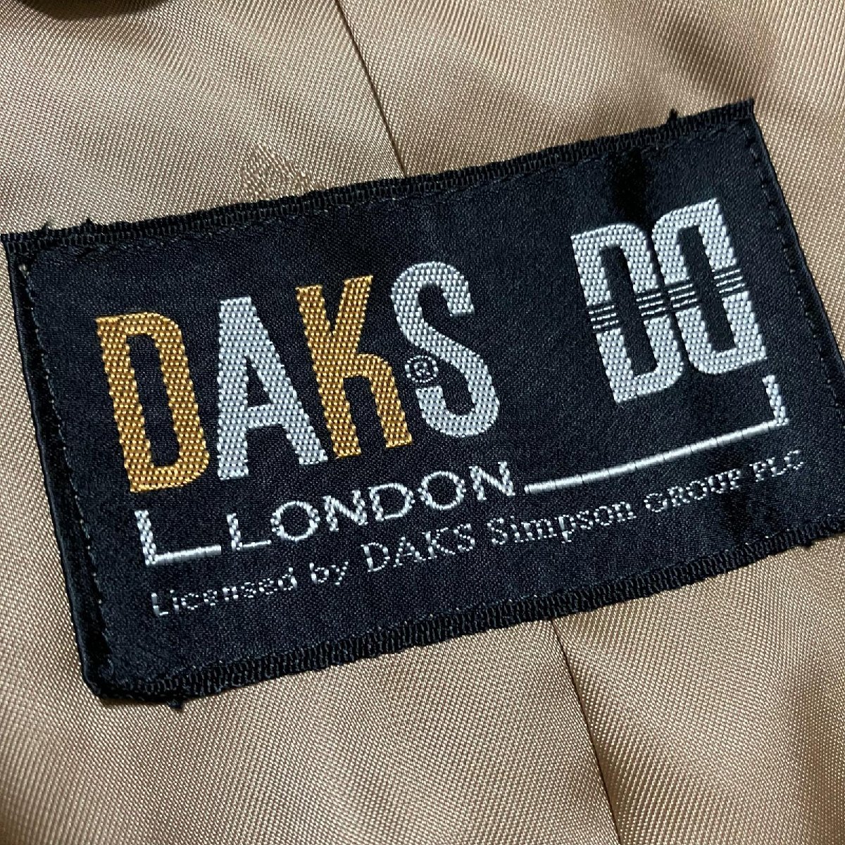 1円 ダックス DAKS ジャケット ベージュ ショートコート ウール レディース アウター_画像3