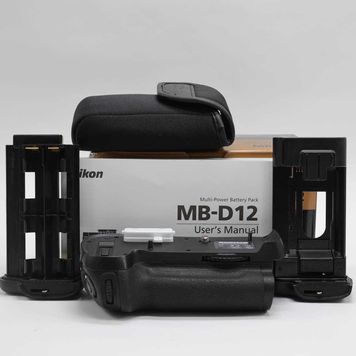 ほぼ新品】ニコン Nikon マルチパワーバッテリーパック MB-D12 《元箱