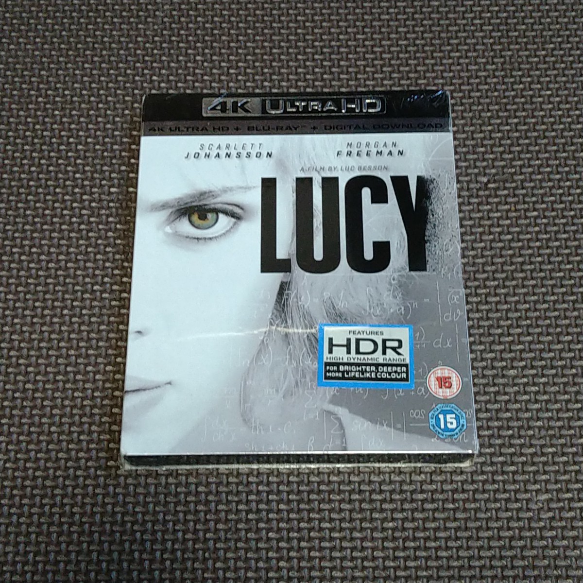 新品 即決 LUCY/ルーシー 4K ULTRA HD + Blu-ray 日本語音声・字幕_画像2