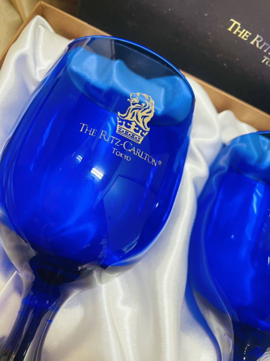 未使用 新品THE RITZ-CARLTON リッツカールトン ワイングラス ペア 2客セット ブルー 箱付き_画像2