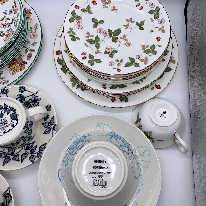 【Y-23】ブランド テーブルウェア WEDGWOOD ARABIAFINLAND iittalaTEEMA ROYAL COPENHAGEN MINTON プレート マグ ソーサー 全29品_画像3