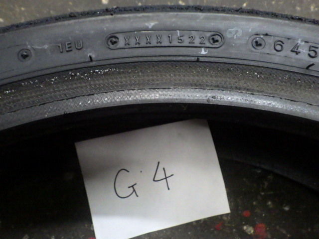 G4　ダンロップモト３　MOTO3FM　スリックタイヤ　DUNLOPレーシングスリック 115/75R17 23年13週製造NSF250GSX-R125NS50FNS50R 　　_画像3