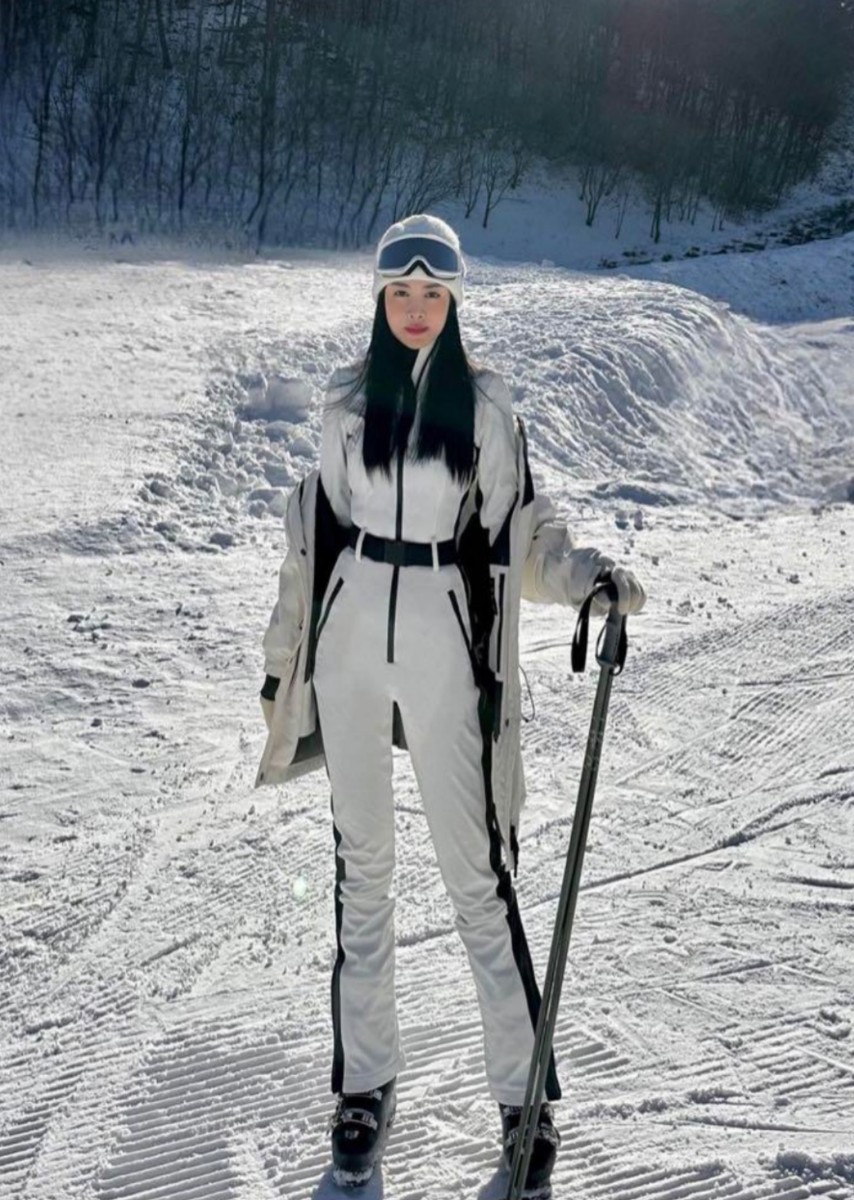 新品　未使用　タグ付き　ザラ　ZARA　スキーコレクション　S 36　ホワイト　ジャンプスーツ　sji collection 白　セットアップ　つなぎ_画像8